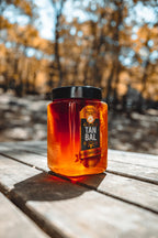 Tanbal Petekli Süzme Bal 1 KG Cam Kavanoz