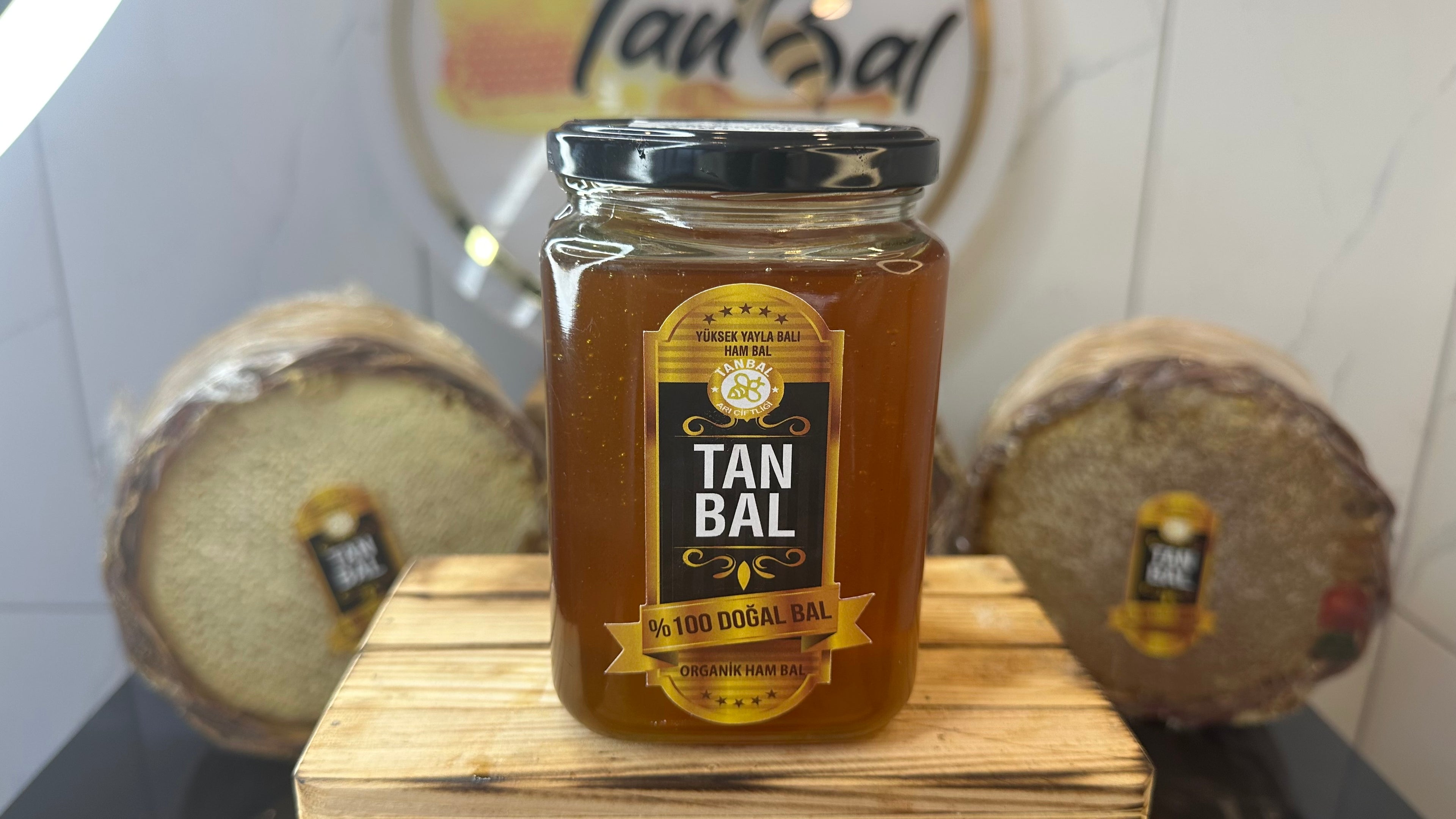 Tanbal Organik Süzme Bal 1 KG Cam Kavanoz