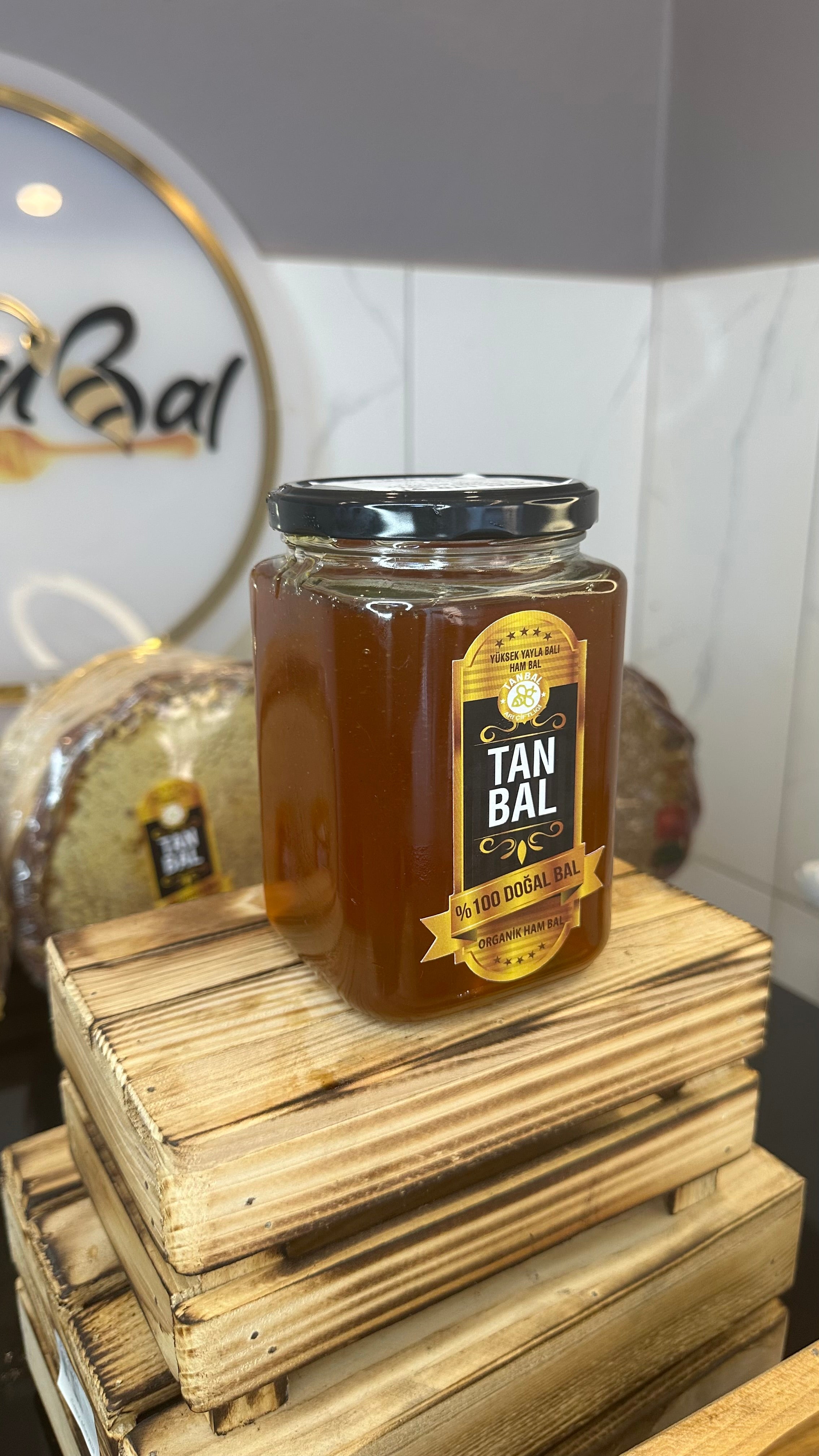 Tanbal Organik Süzme Bal 1 KG Cam Kavanoz