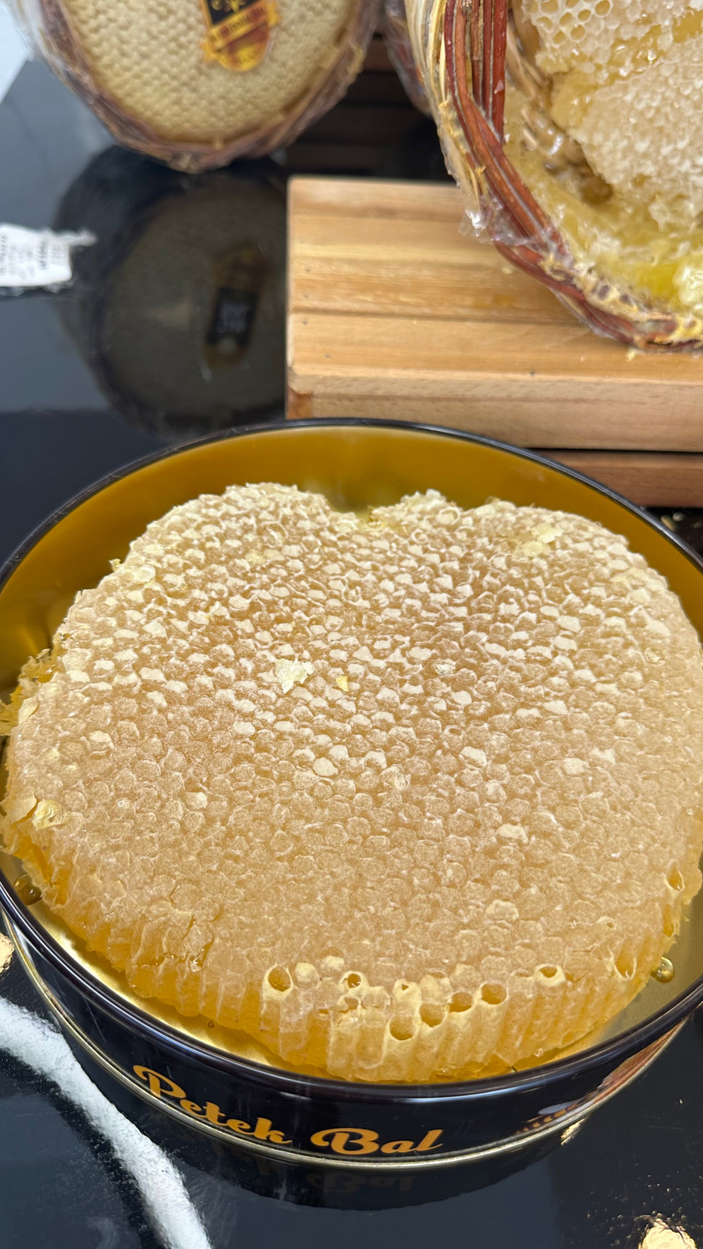 Tanbal Karakovan Sepet Balı (1.3kg)