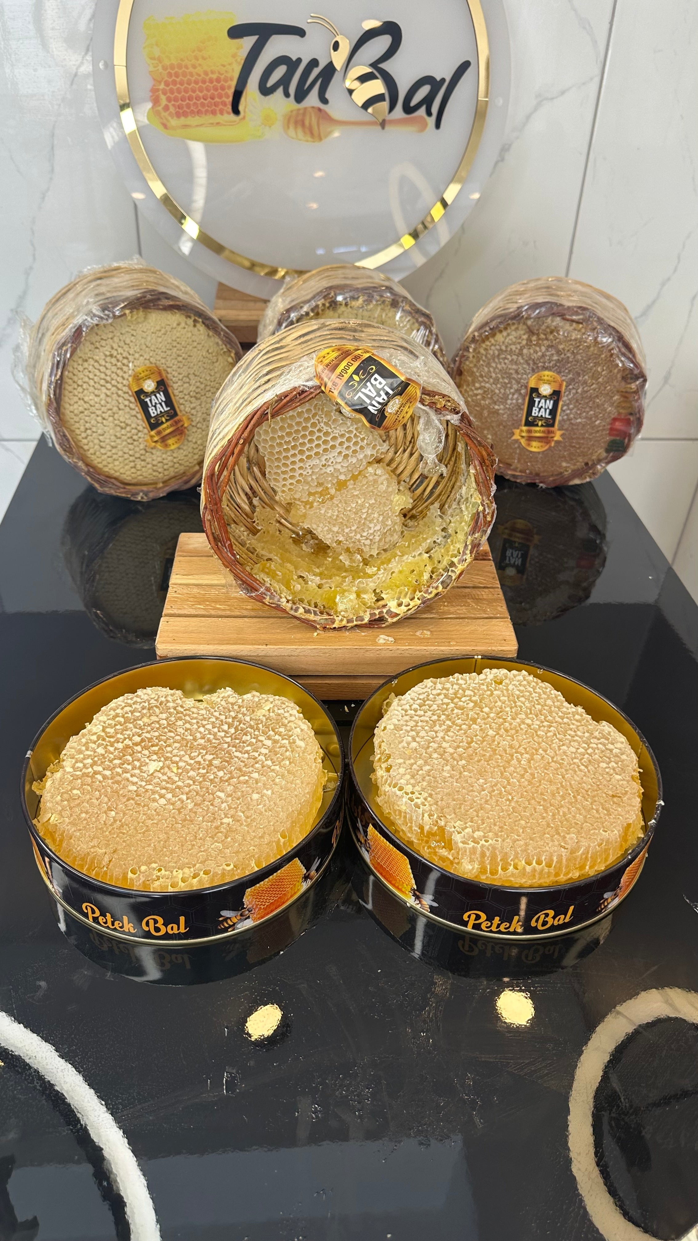 Tanbal Karakovan Sepet Balı (1.3kg)