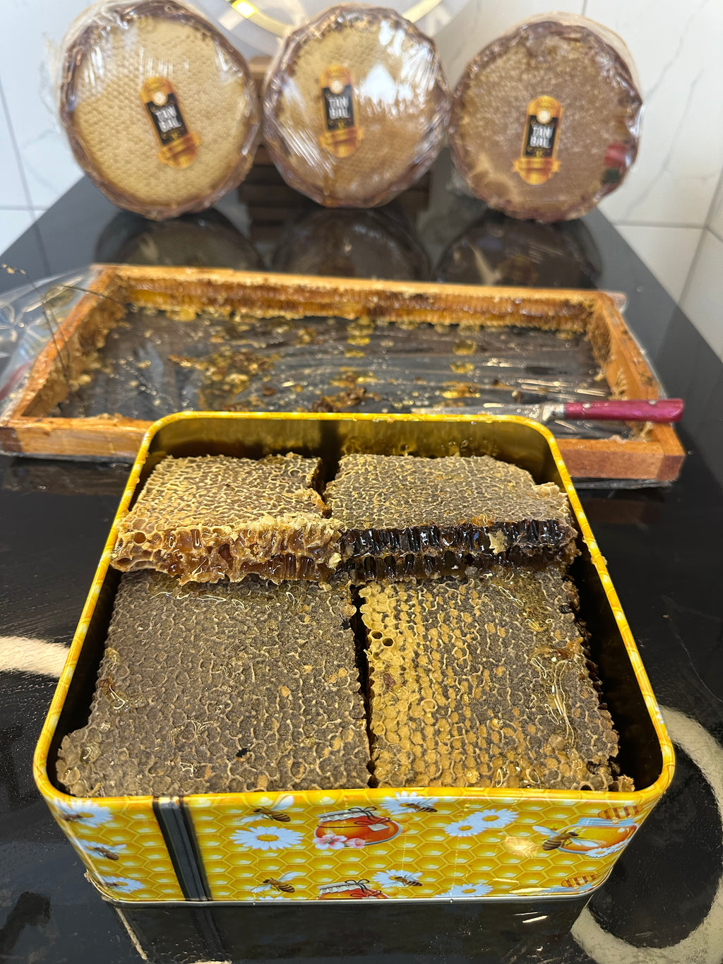 Tanbal Siyah Seri Yoğun Polenli Petek Bal