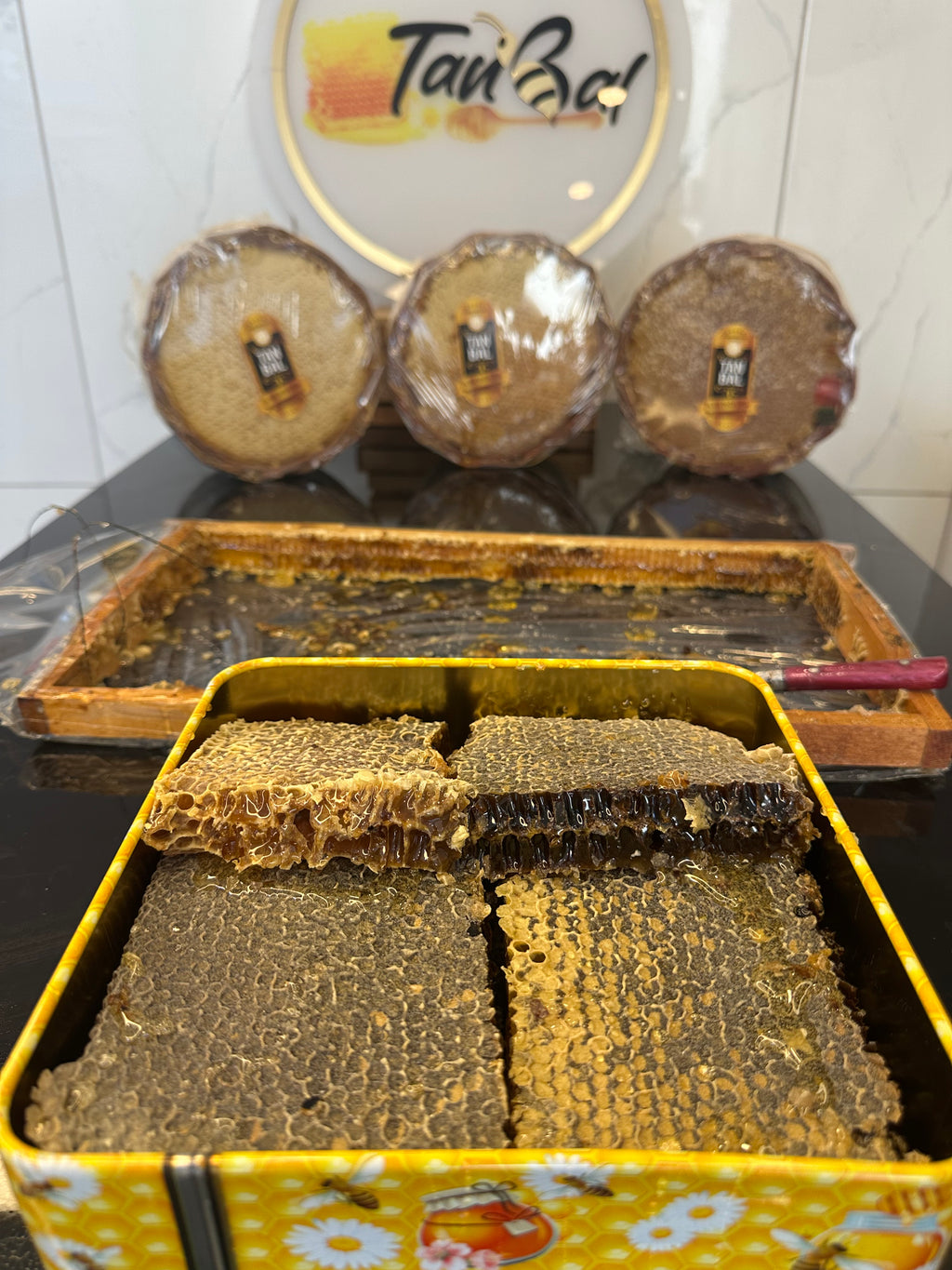 Tanbal Siyah Seri Yoğun Polenli Petek Bal