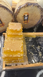 Organik Petekli Bal Sarı Renk Az Polenli Gurme Lezzet 2.6kg