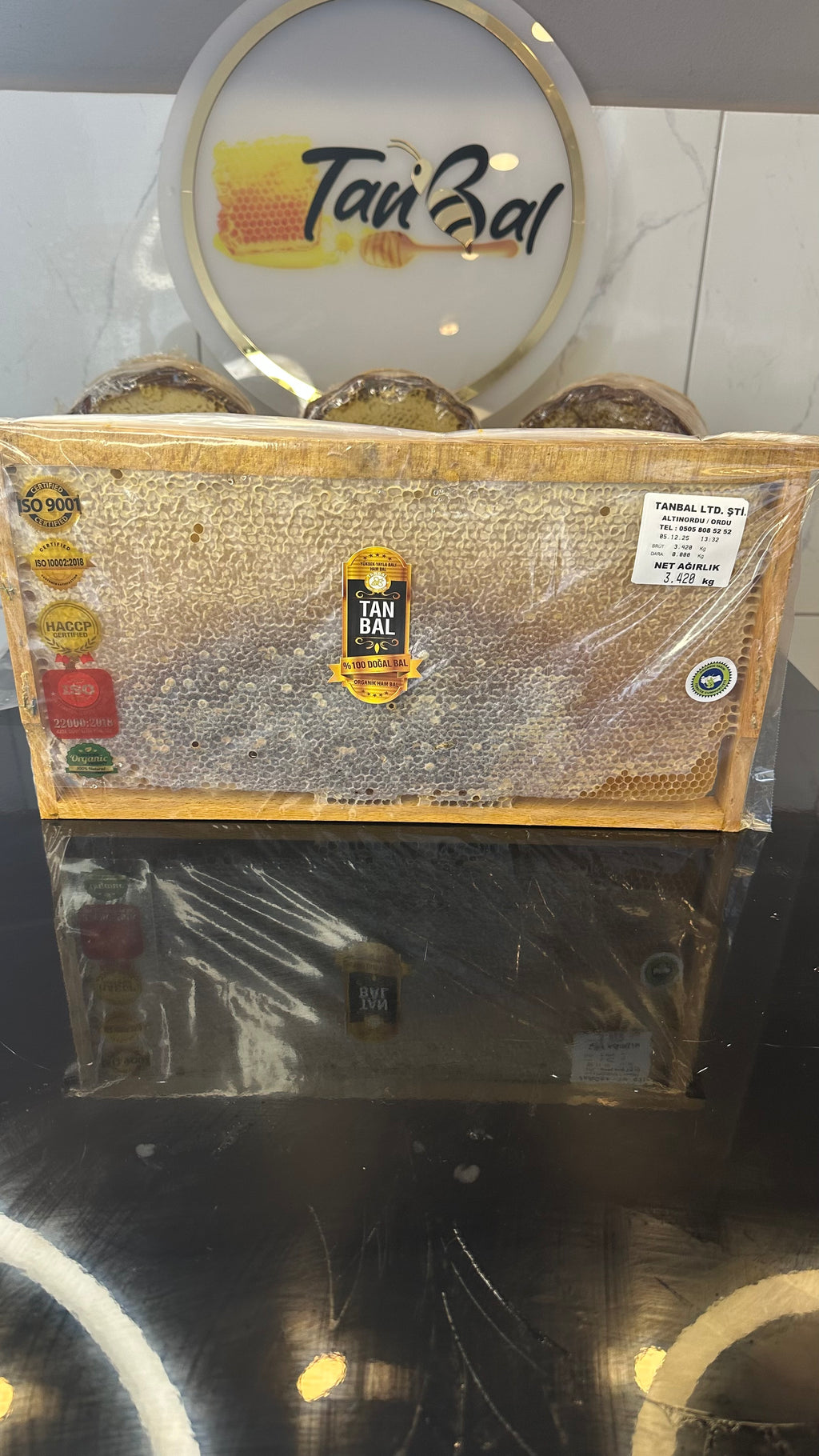 Tanbal Kırmızı Seri Orta Polenli Petekli Çerçeve Bal