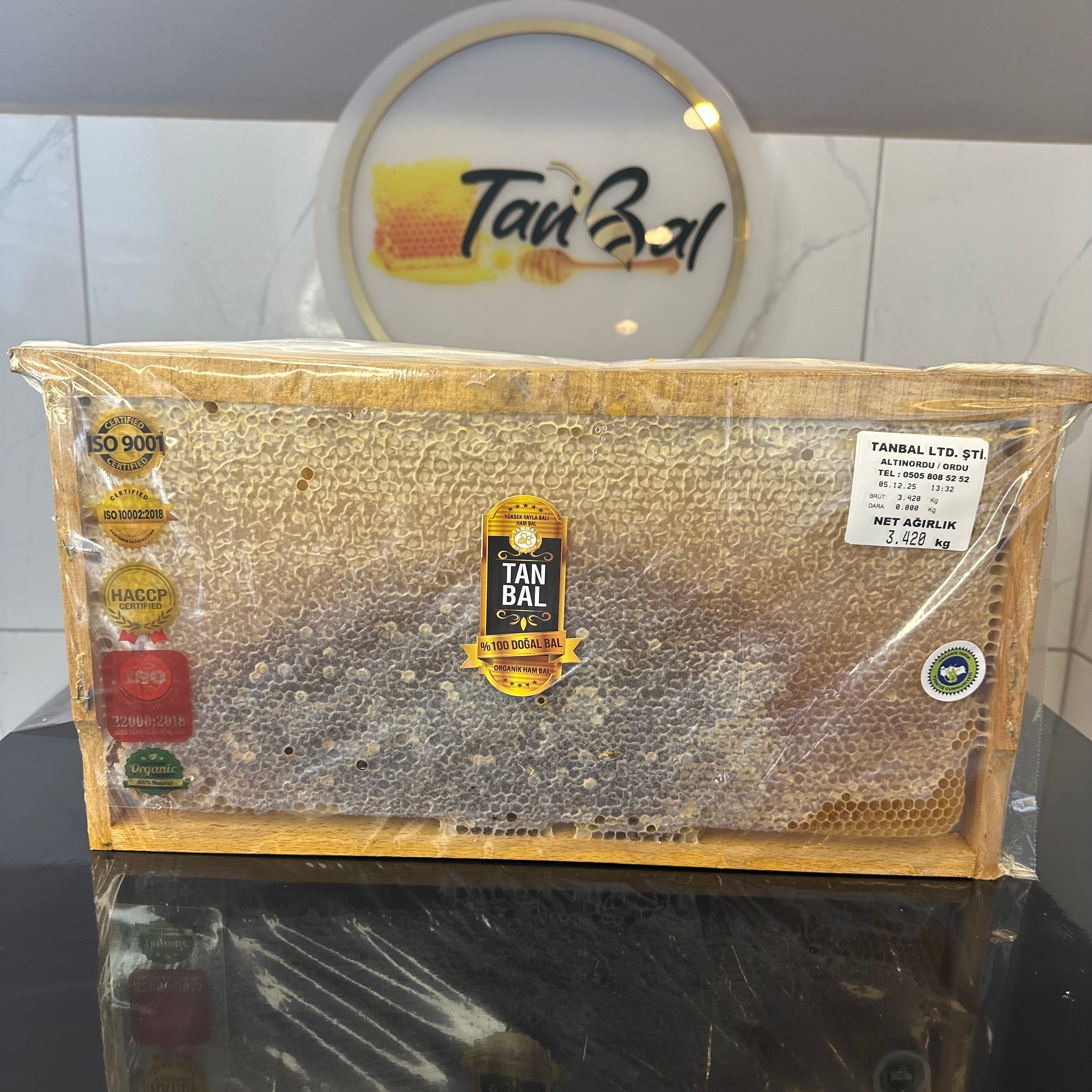 Tanbal Kırmızı Seri Orta Polenli Petekli Çerçeve Bal