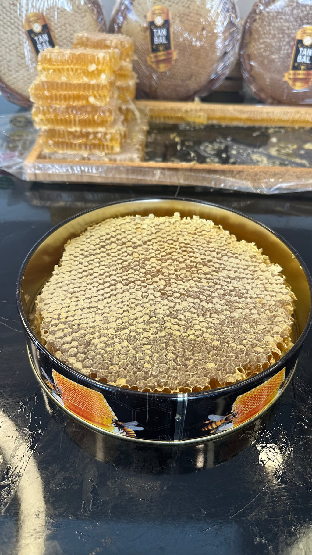 Tanbal Karakovan Sepet Balı (1.3kg)