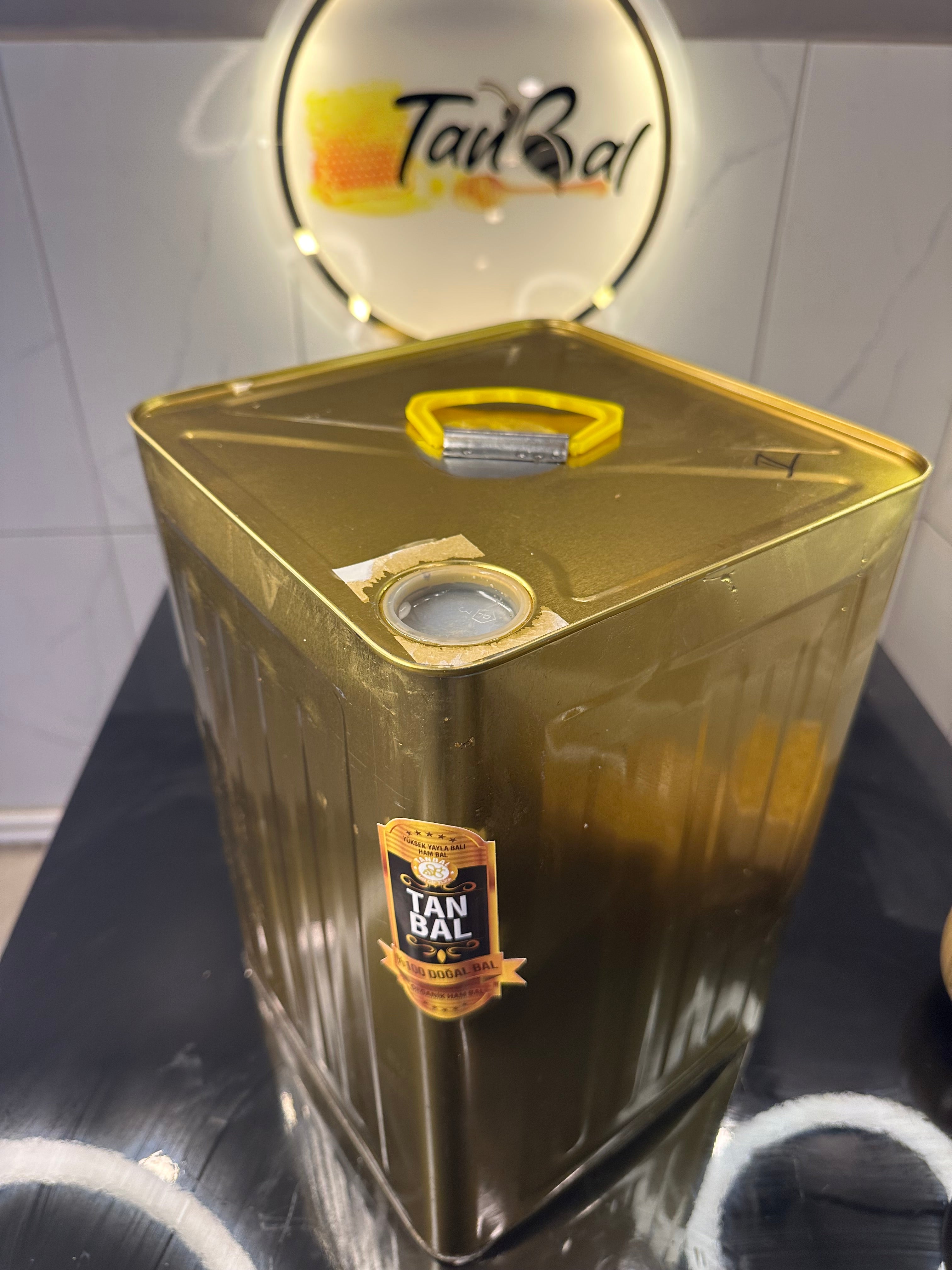 Tanbal Organik Yayla Çiçek Balı 26 KG Teneke