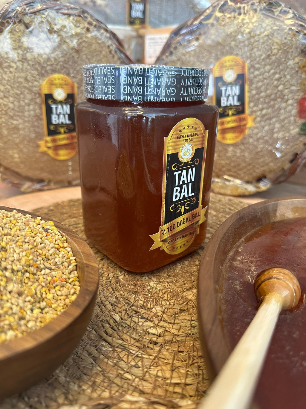 Tanbal Organik Süzme Bal 1 KG Cam Kavanoz