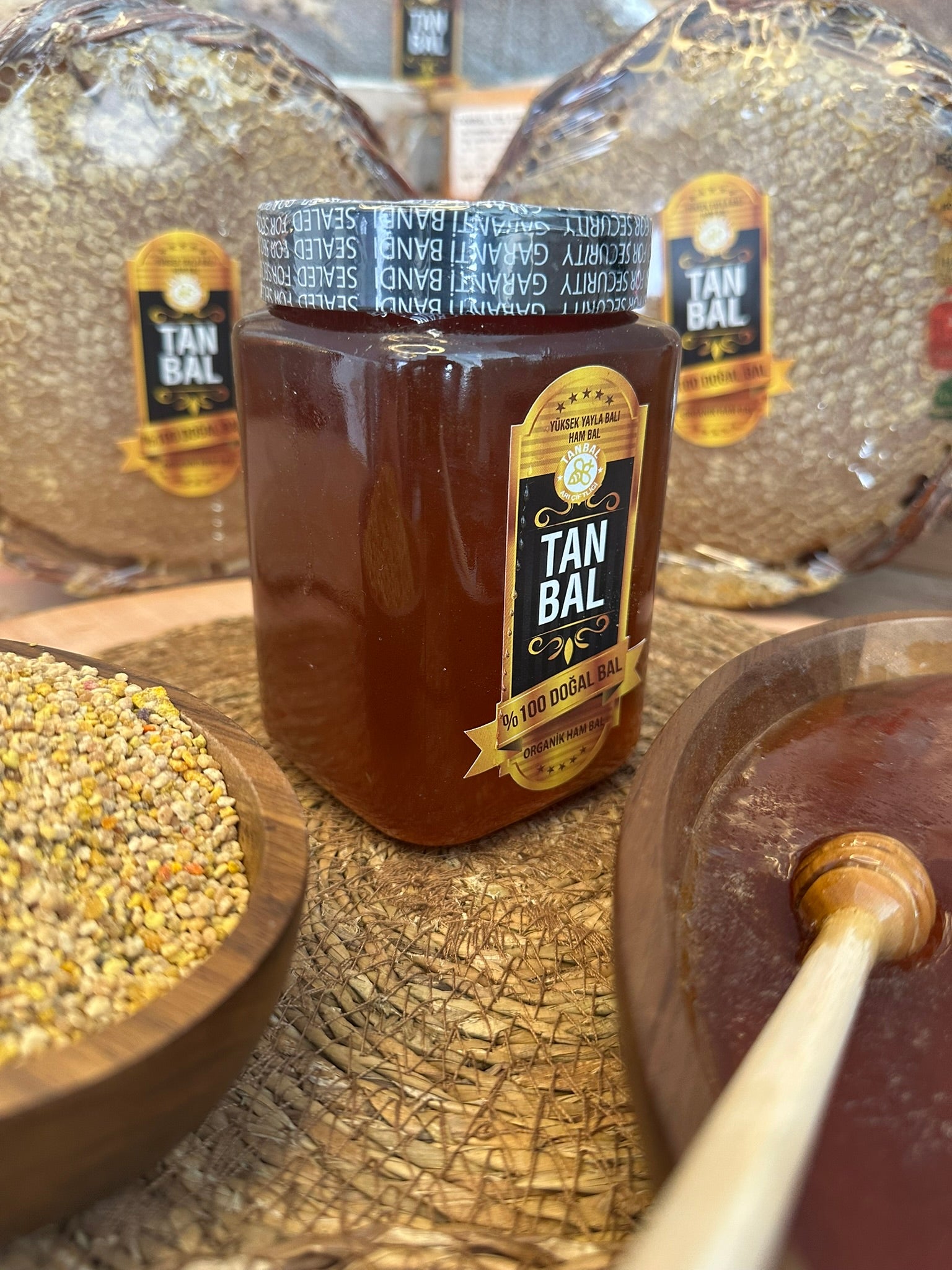 Tanbal Organik Süzme Bal 1 KG Cam Kavanoz