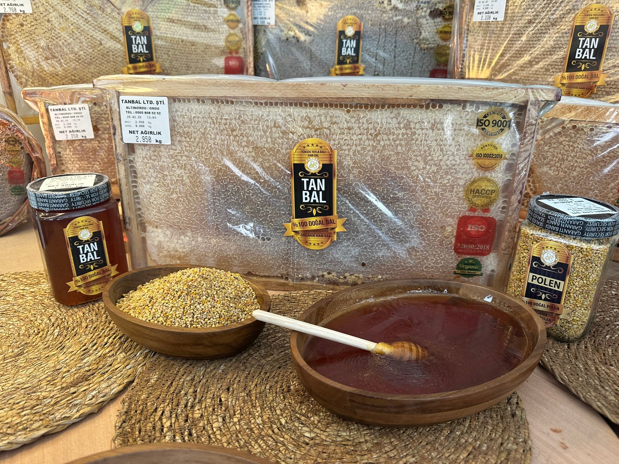 Tanbal Kırmızı Seri Orta Polenli Petekli Çerçeve Bal