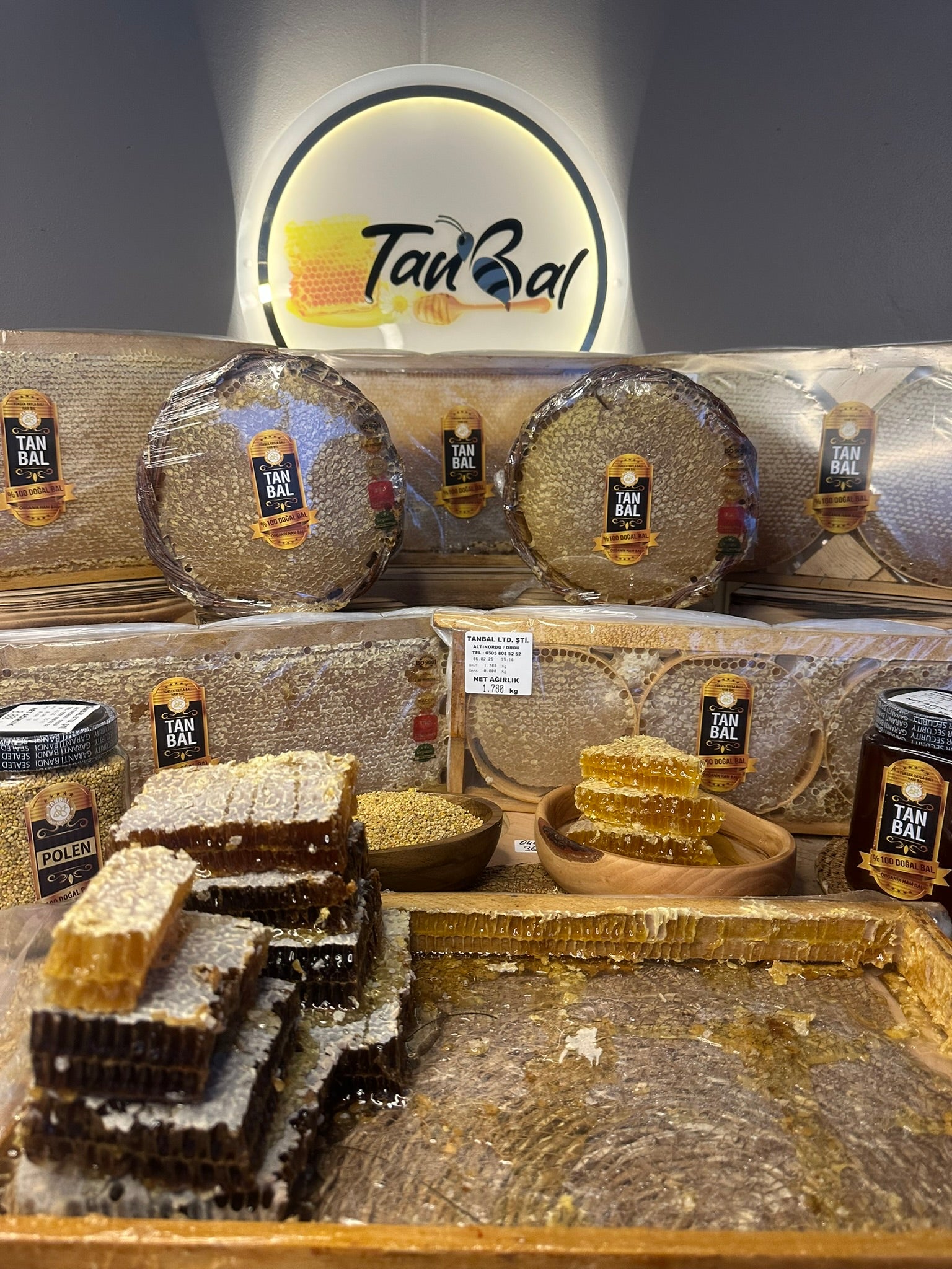 Tanbal Organik Süzme Bal 1 KG Cam Kavanoz