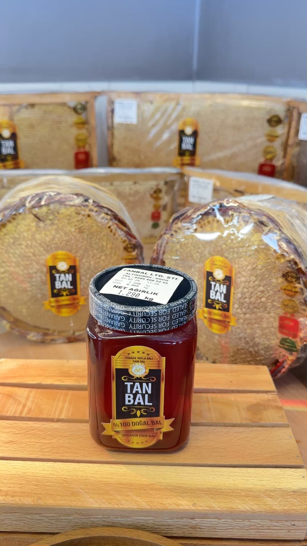 Tanbal Organik Süzme Bal 1 KG Cam Kavanoz