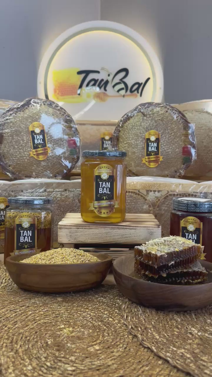 Tanbal Premium Karakovan Süzme Bal (1 KG)